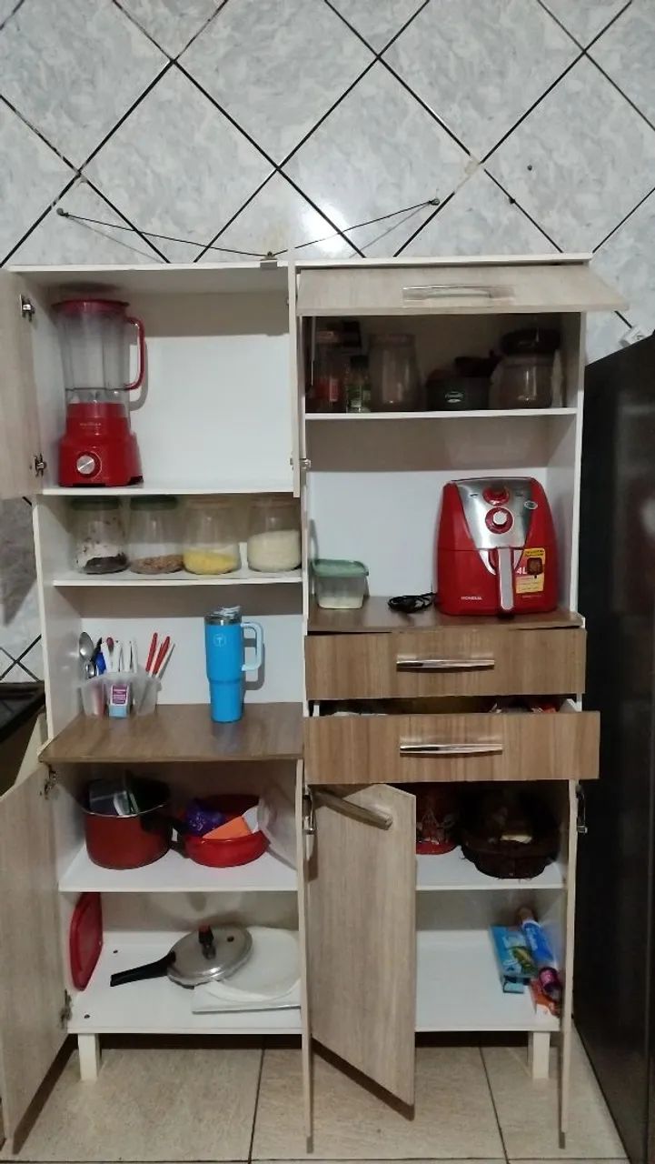 ARMÁRIO DE COZINHA VERTICAL 