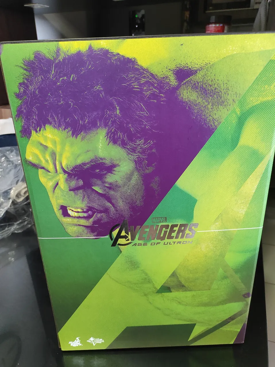 Hot toys Hulk - Avengers Age of Ultron deluxe - Figura de Ação