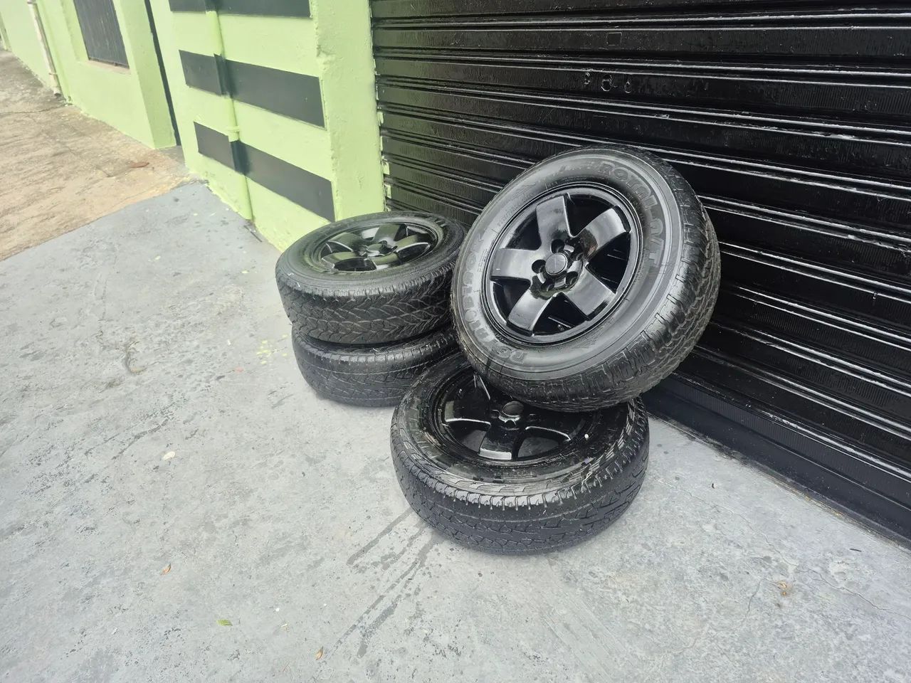 Rodas para pikps com pneus 5 furos oportunidade - Foto 3