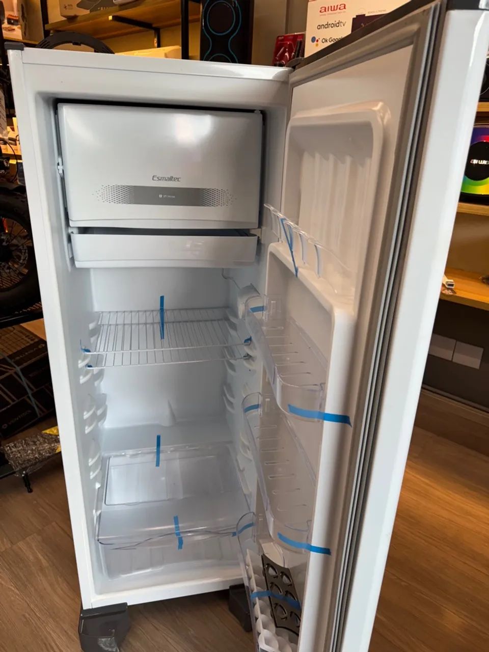 Geladeira Esmaltec 245 l Pro inverter  - Foto 4