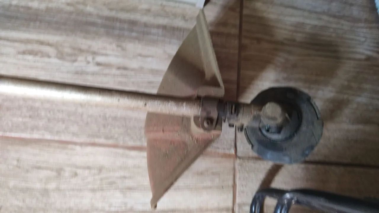 Roçadeira a gasolina husqvarna  - Foto 5