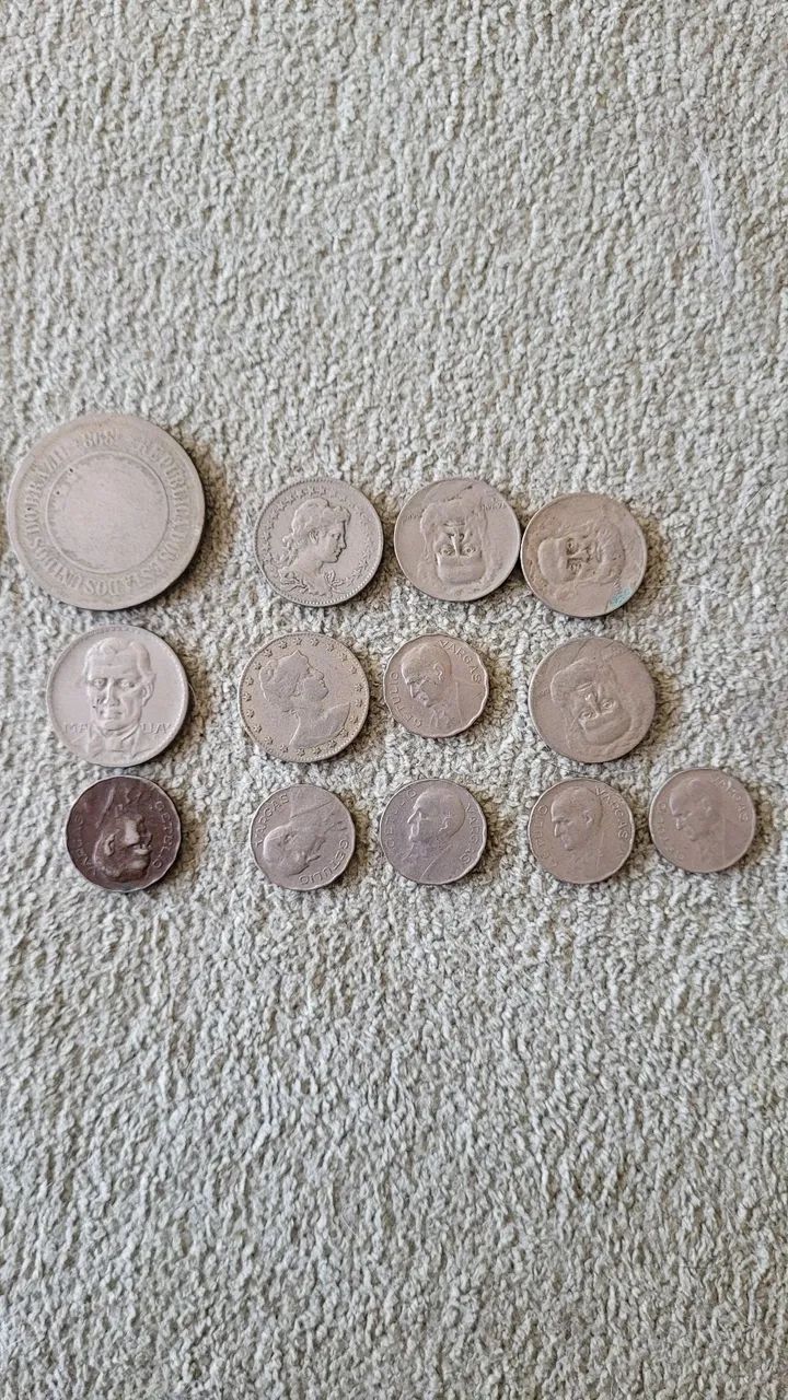 Conjunto de moedas antigas - 400, 300, 200 e 100 mil reis - Foto 6