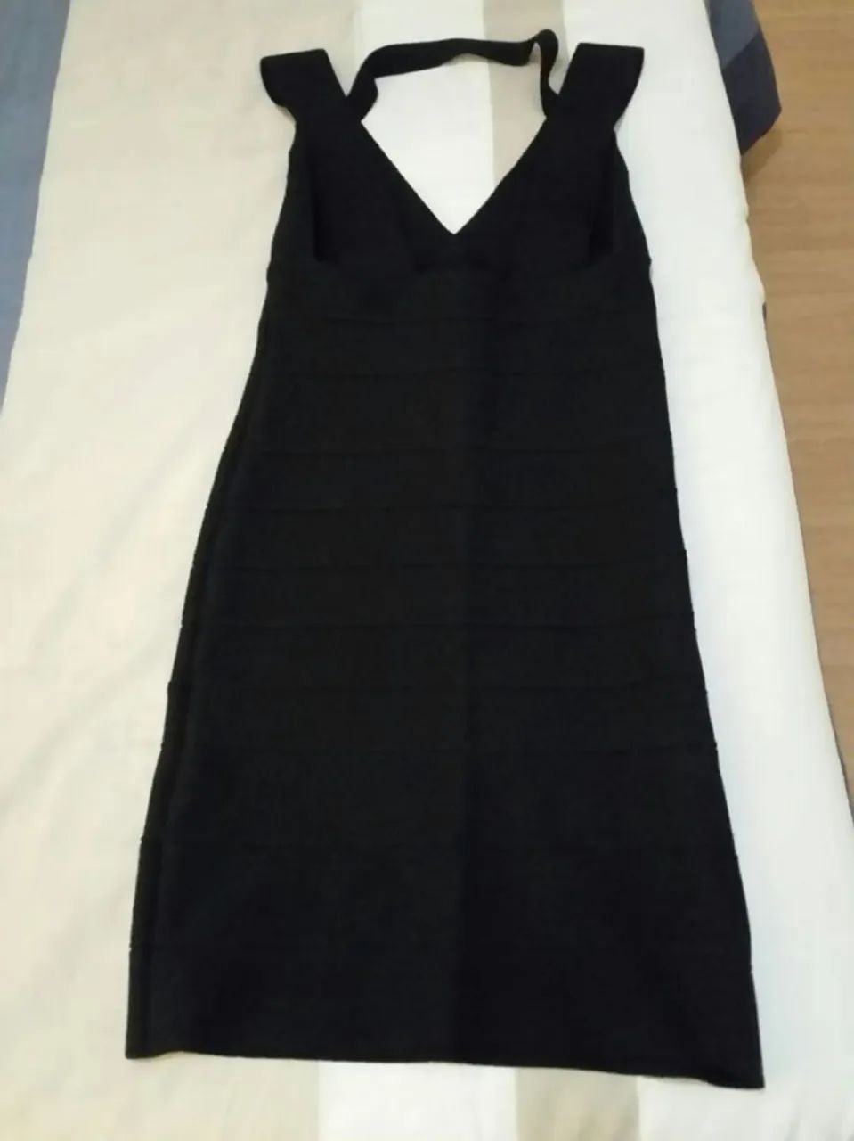 Vestido preto Le Lis