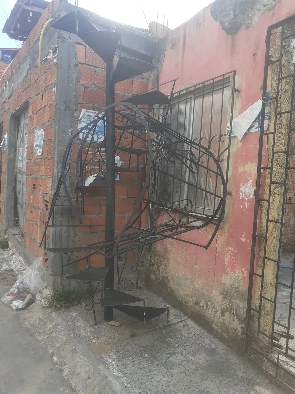 Escada espiral para área externa