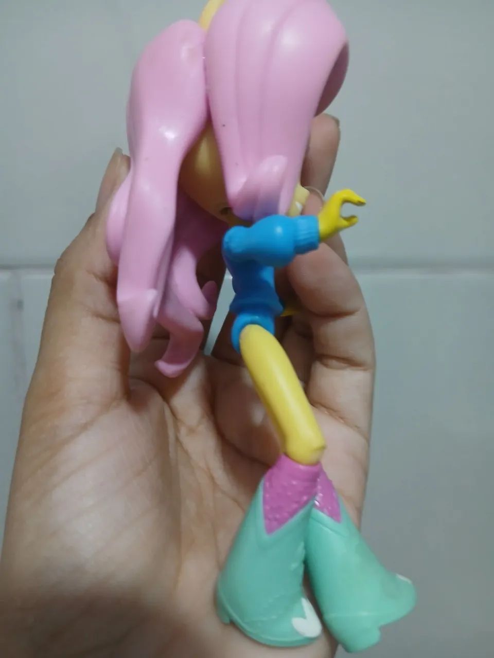 Bonequinha My Little Pony Fluttershy (reserva Mabel) - Foto 4