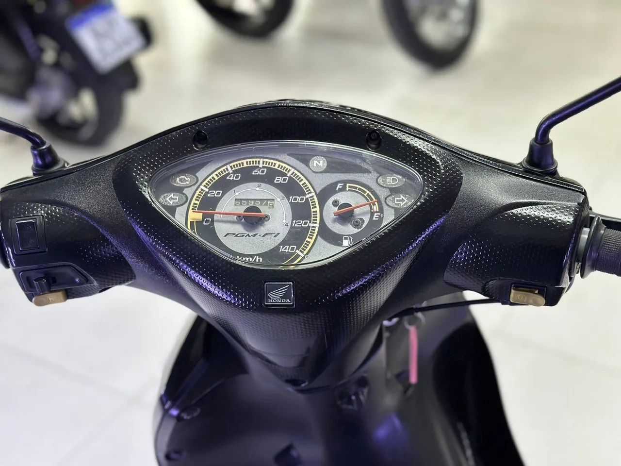 BIZ 125 ES 2010 - Foto 5