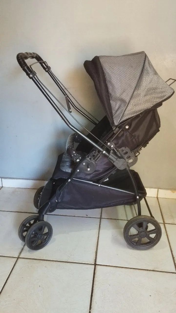 Carrinho de bebe Galzerano semi novo