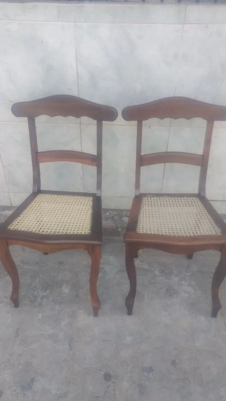 Cadeiras antigas