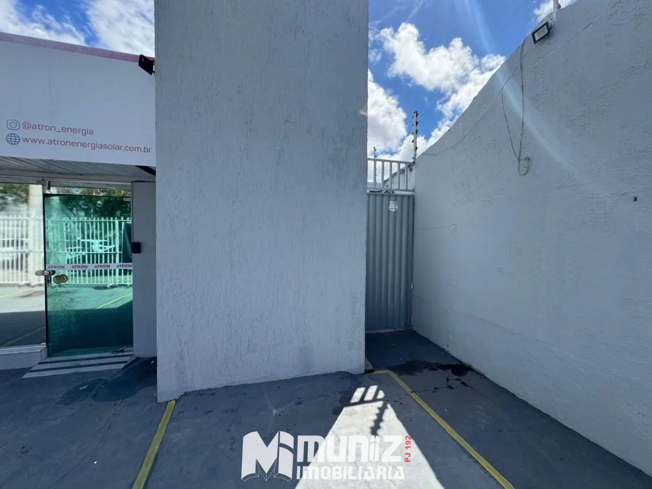 Imóvel Comercial Completo na Av. Hermes Fontes  Ideal Para Empresas e Clínicas - Foto 3