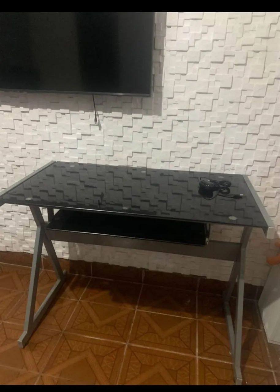 Mesinha de computador 