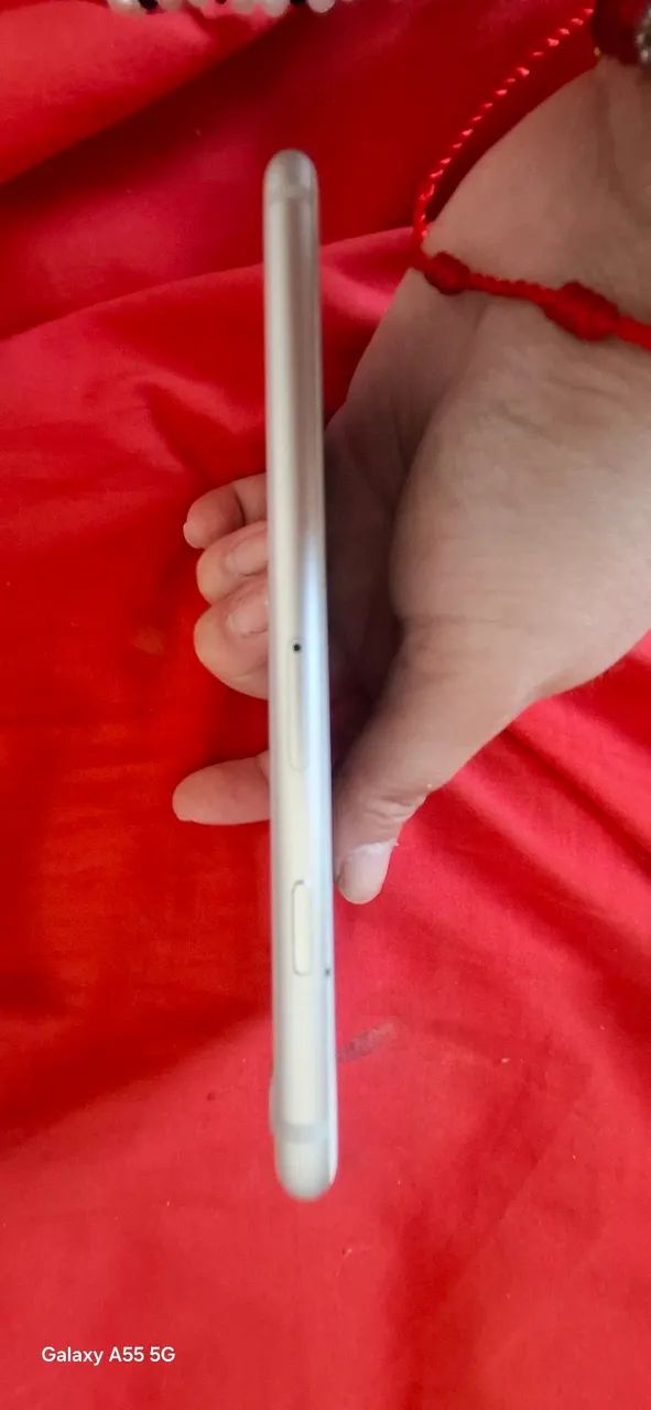 IPHONE 8 