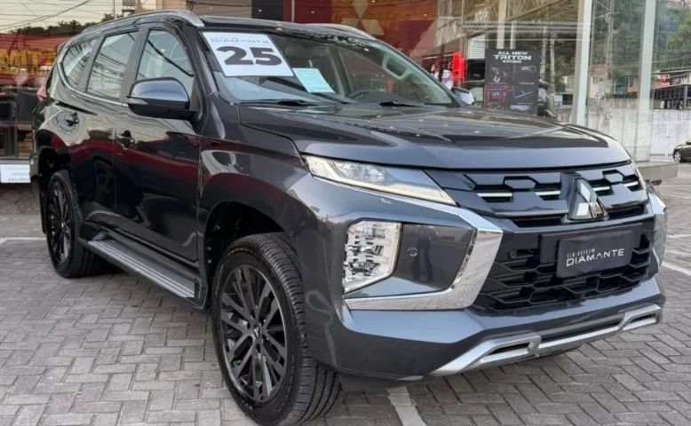 Mitsubishi Pajero 2025