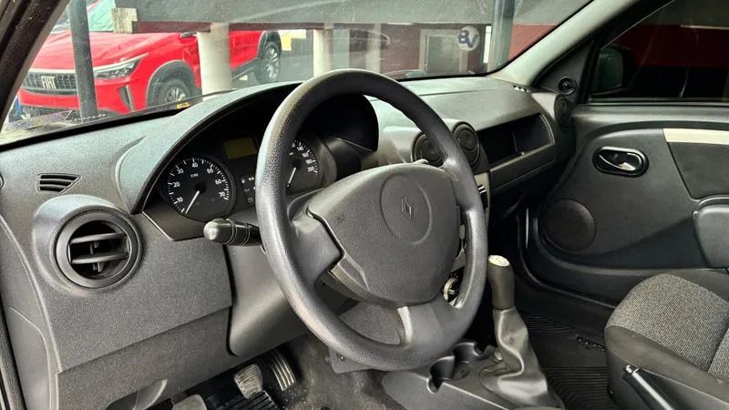 Renault Logan Expression Hi-flex 1.6 8V 4P 2010 - Foto 8