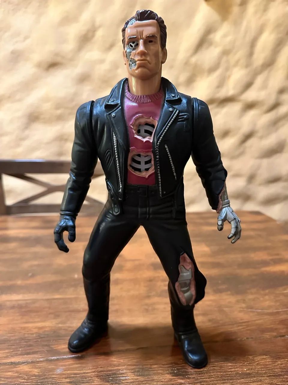 Boneco Exterminador do Futuro Terminator
