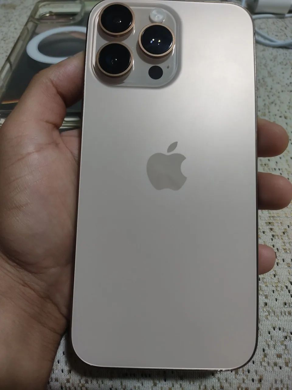Celular iPhone 16 Pro Max - Foto 2