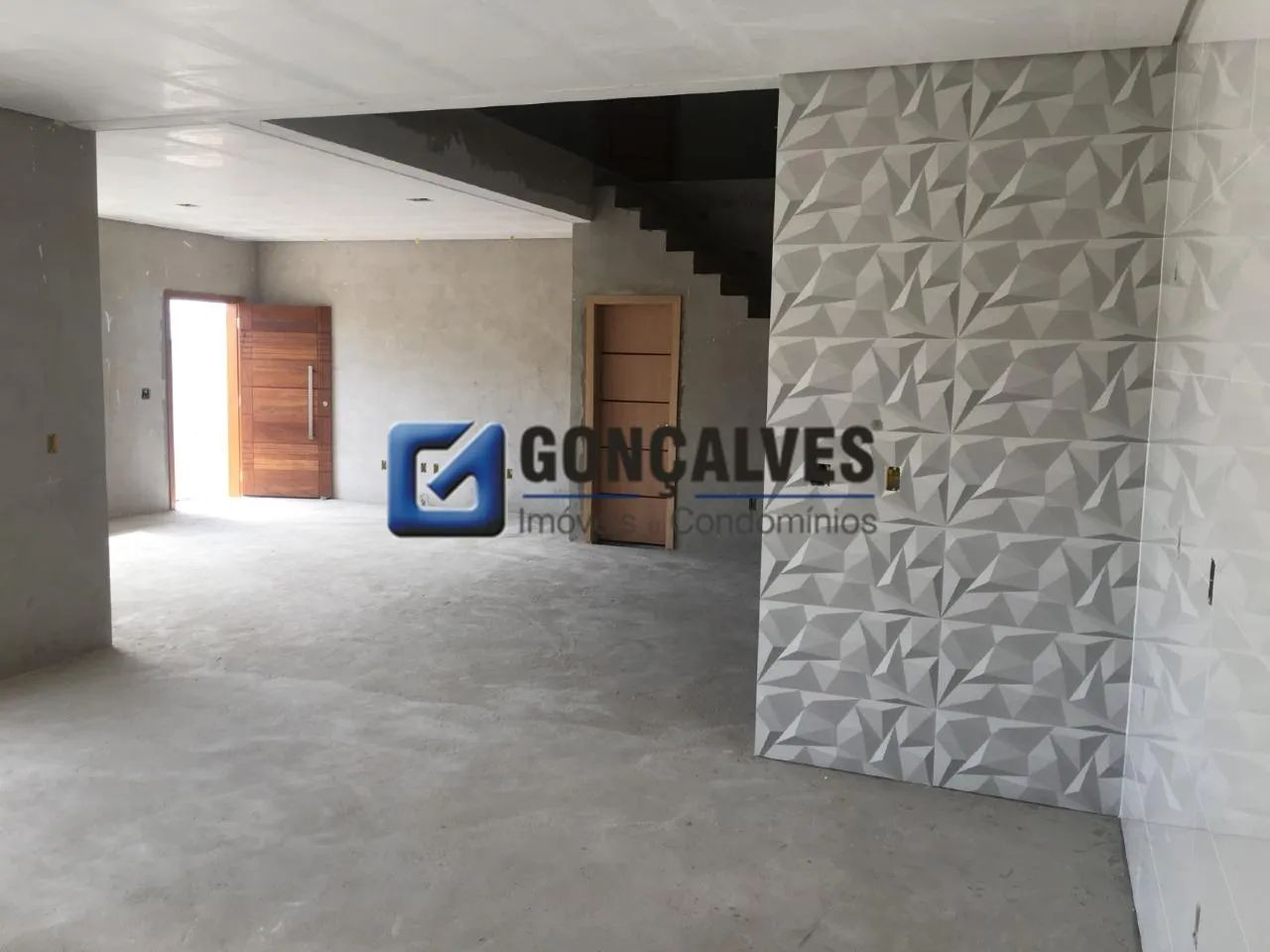 Sobrado 4 suítes com 6 vagas no Parque dos Pássaros, SBC