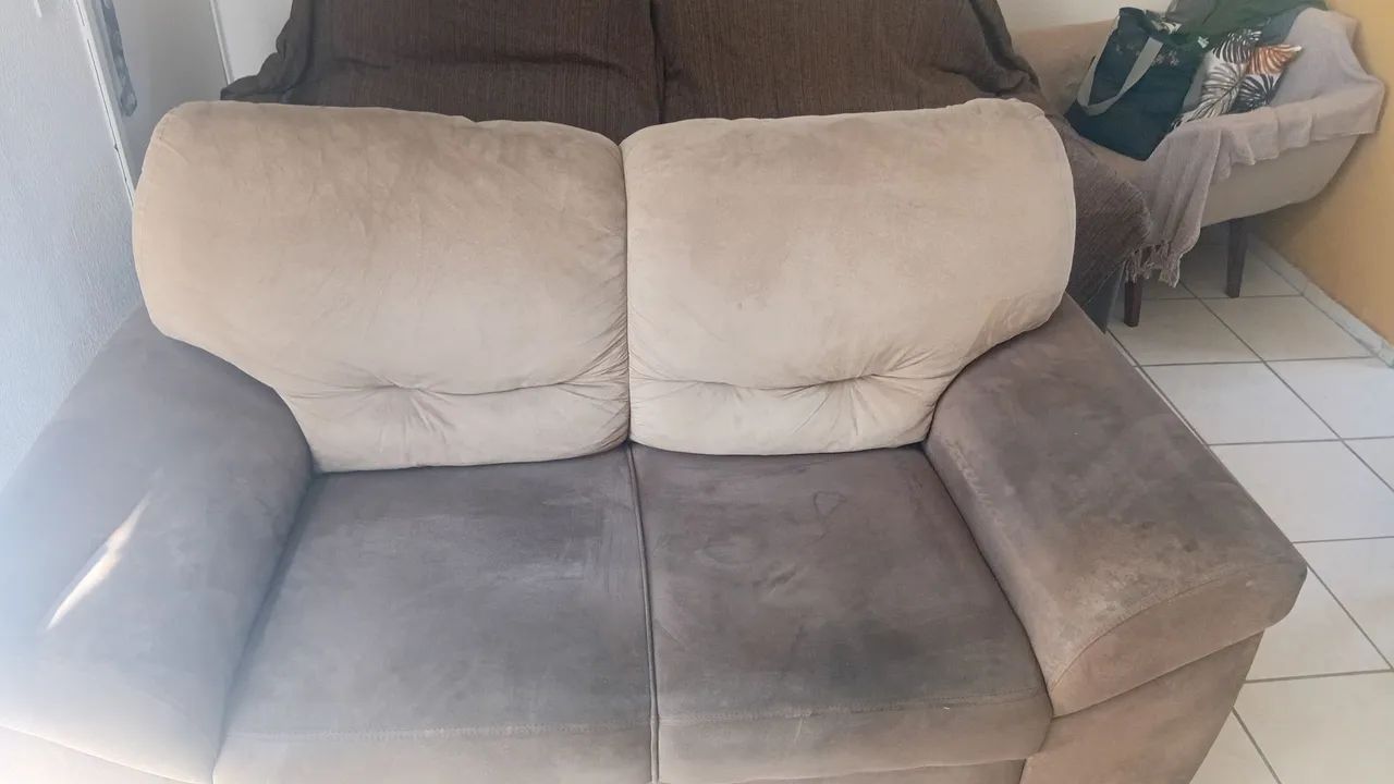 Sofá sued 2 lugares valor R$200