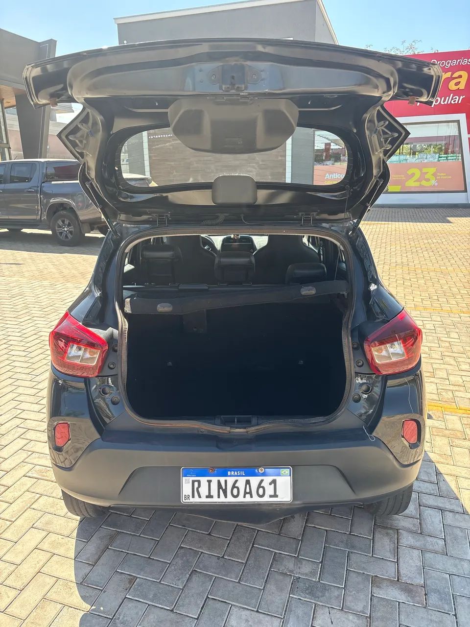 Renault Kwid Intense 1.0 Flex 12V 5P Mec. 2024 - Foto 2
