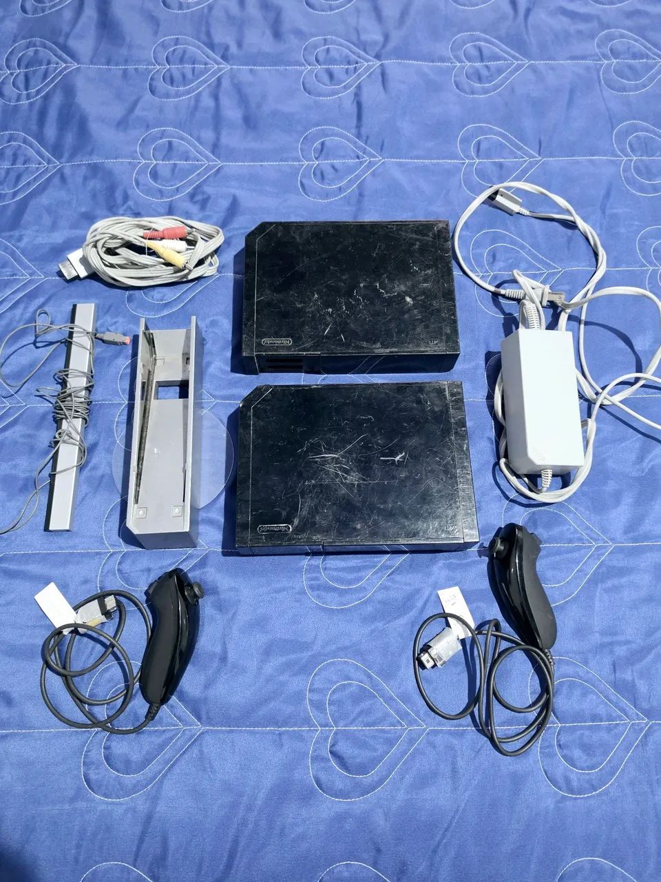 Vendo lote de console de Nintendo Wi