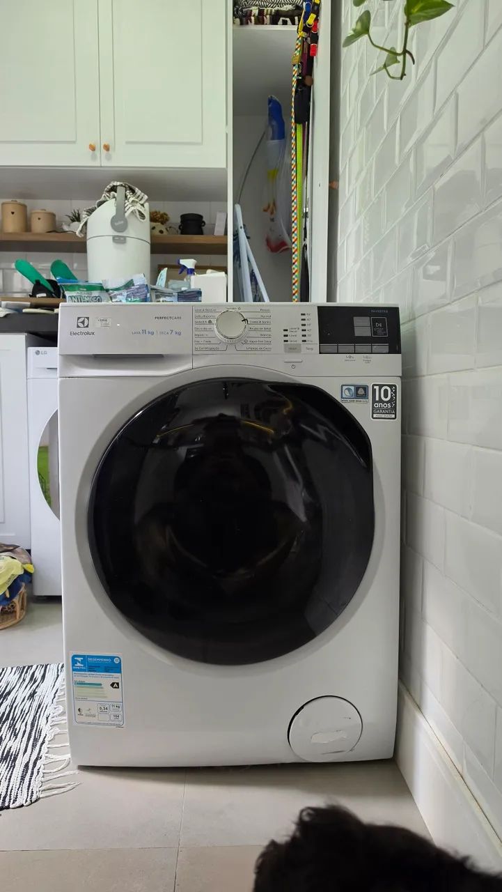 Lava e seca Electrolux LSP11 11KG - 7KG