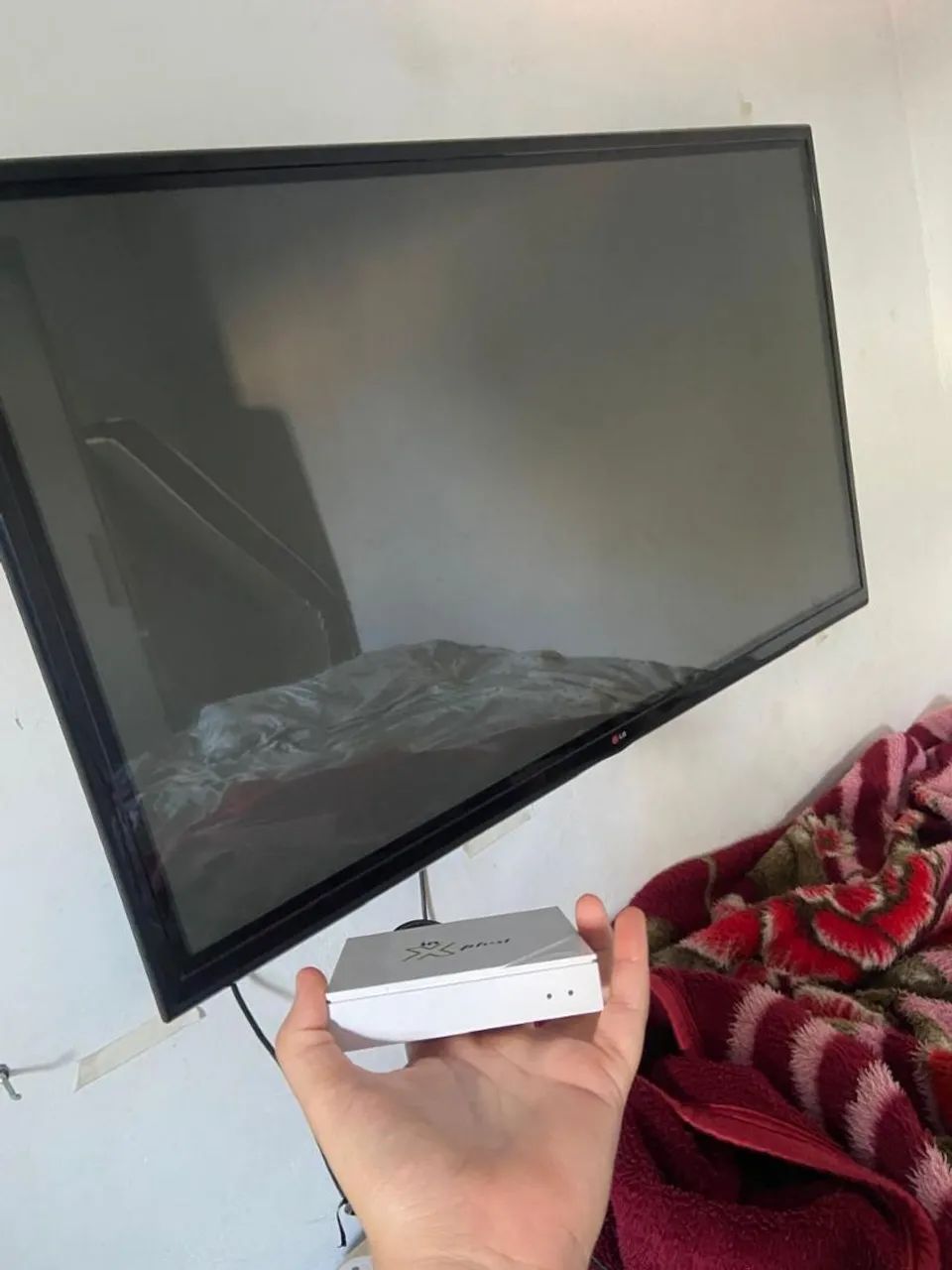 Vendo TV LG 50 polegadas com aparelho funcionando tudo certinho - Foto 3