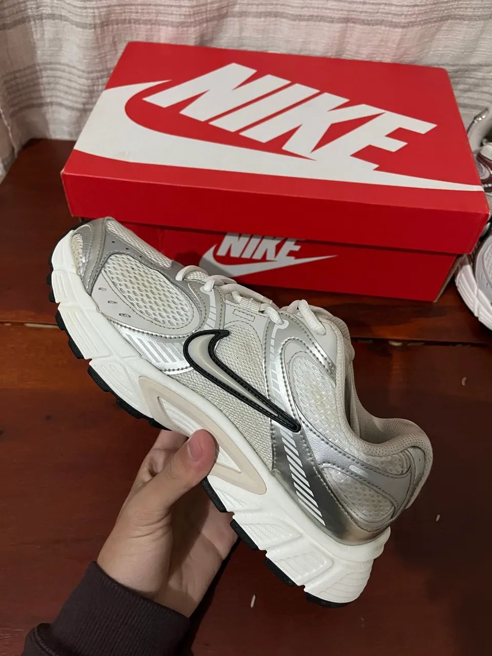 TÊNIS NIKE V5 RNR - Foto 3