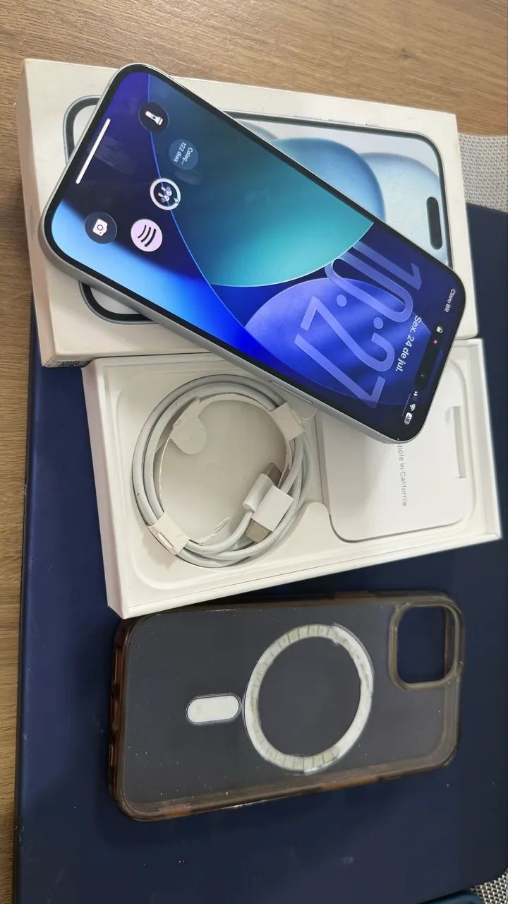 iPhone 15 