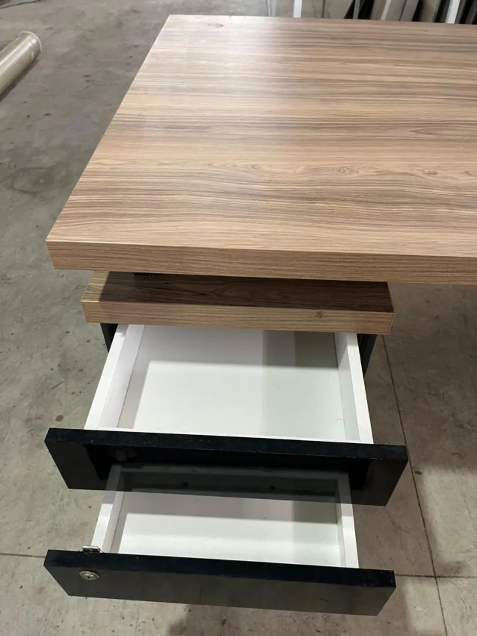 MESA PARA ESCRITORIO / ESTUDAR  - Foto 4