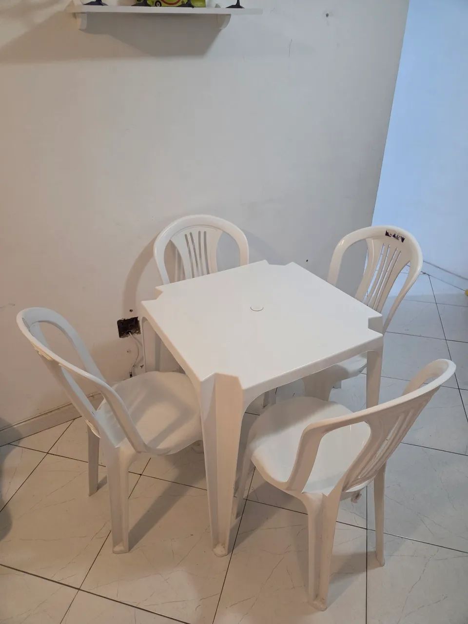 Conjunto Mesa 4 Cadeiras64962185174914120