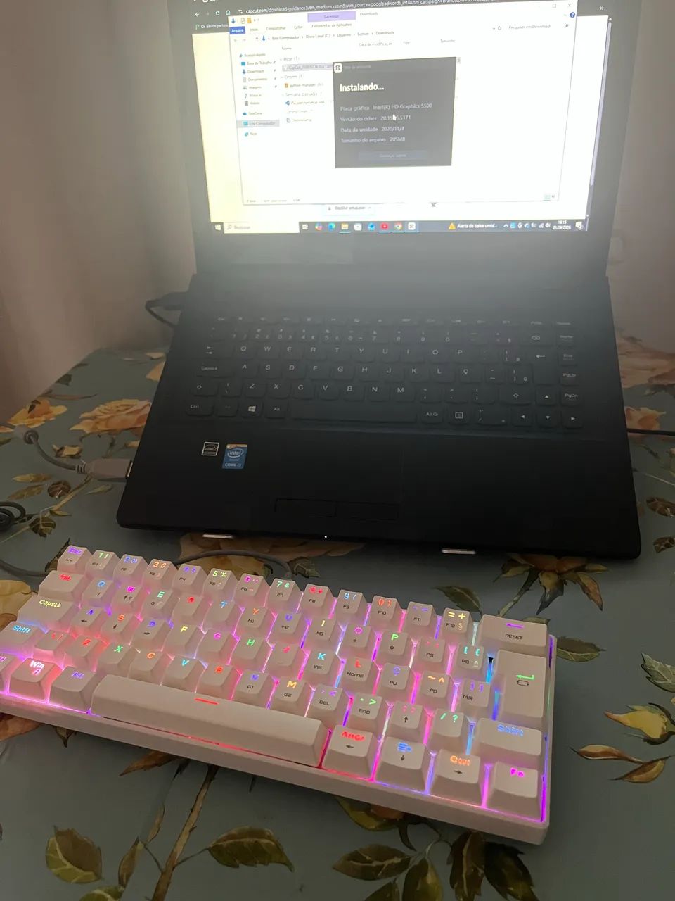 vendo netebook lenovo + teclado gamer - Foto 2