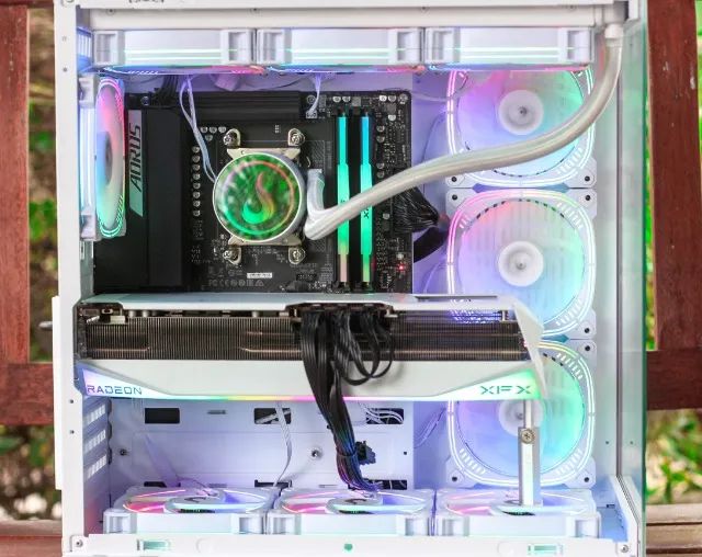 7800X3D - 32GB - RX 9070XT - Foto 3
