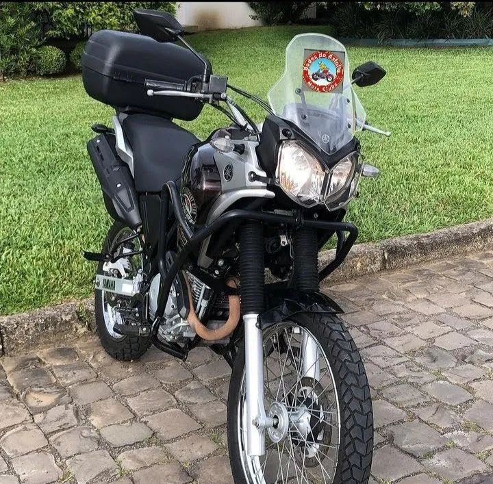 Ténéré 250 com baú. - Foto 2