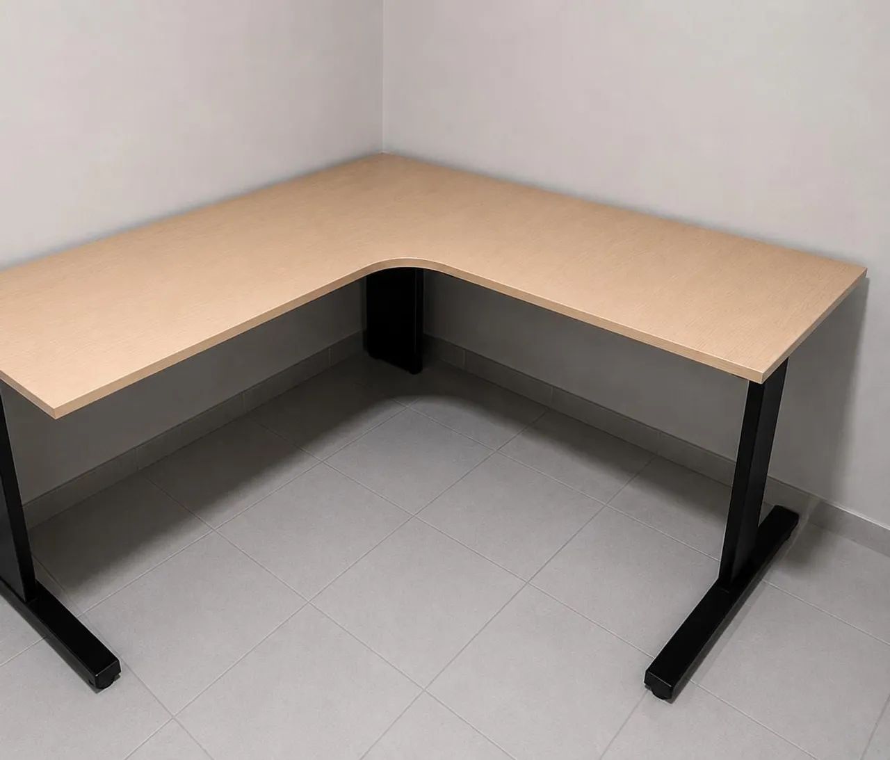 MESA DE ESCRITÓRIO