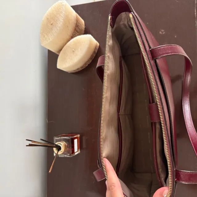 bolsa tote michael kors bordo - Foto 5