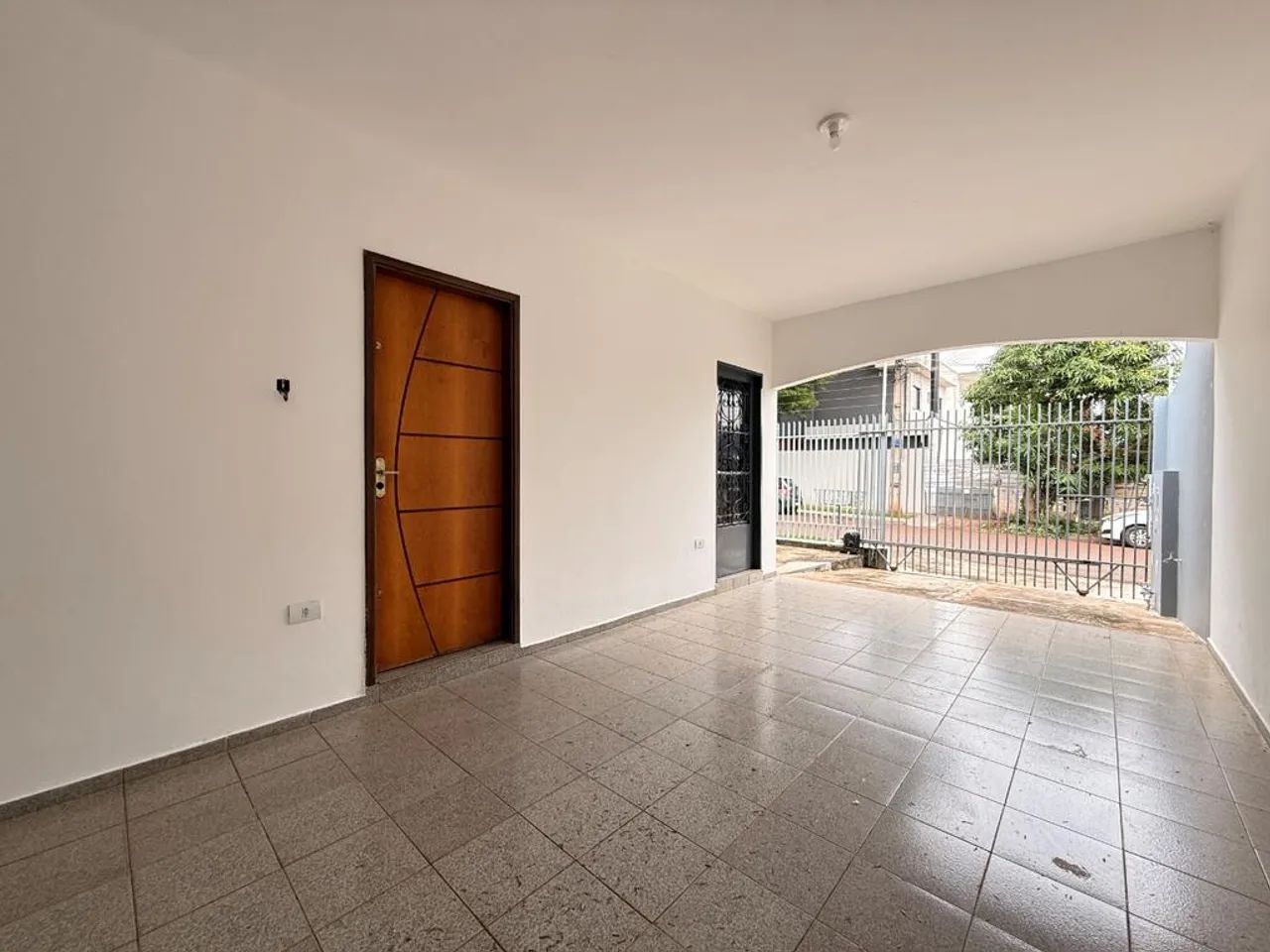 Casa para alugar em Maringá, Vila Esperança, com 4 quartos, com 96 m² - Foto 4