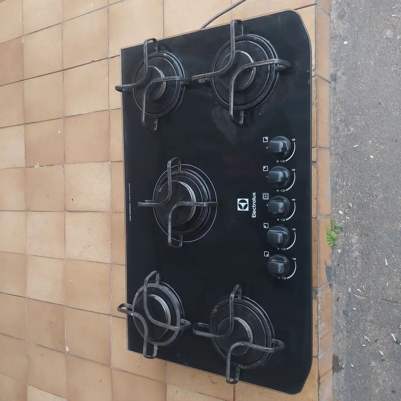 Cooktop Eletrolux 5 bocas (precisa arrumar) - Foto 2