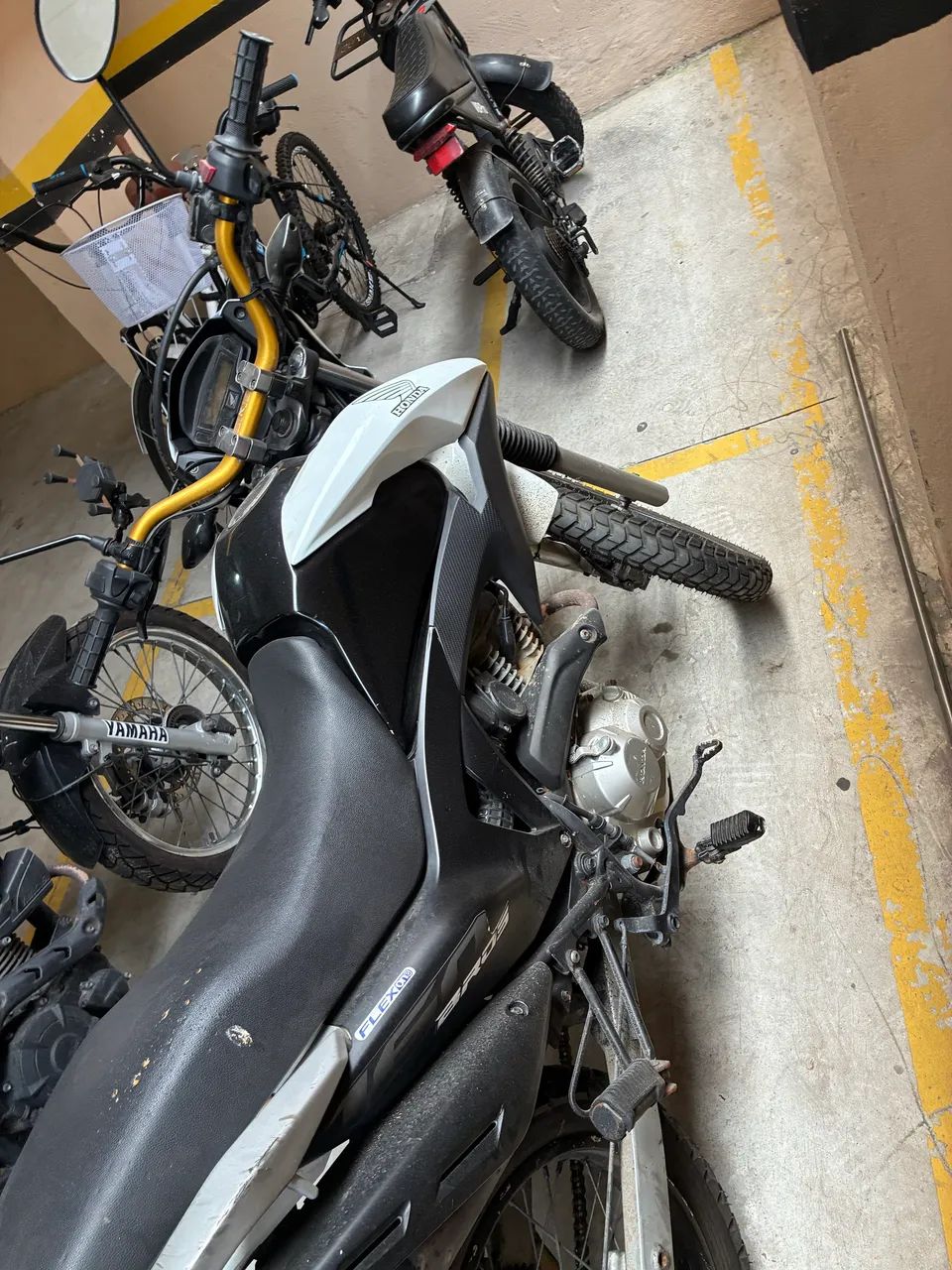 Honda Bros - Foto 2