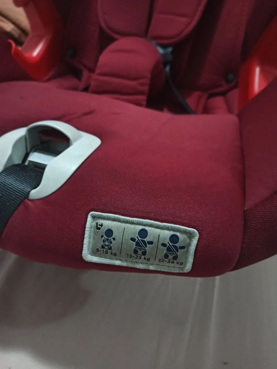 Cadeira automotiva Chicco Youniverse Fix - Foto 4
