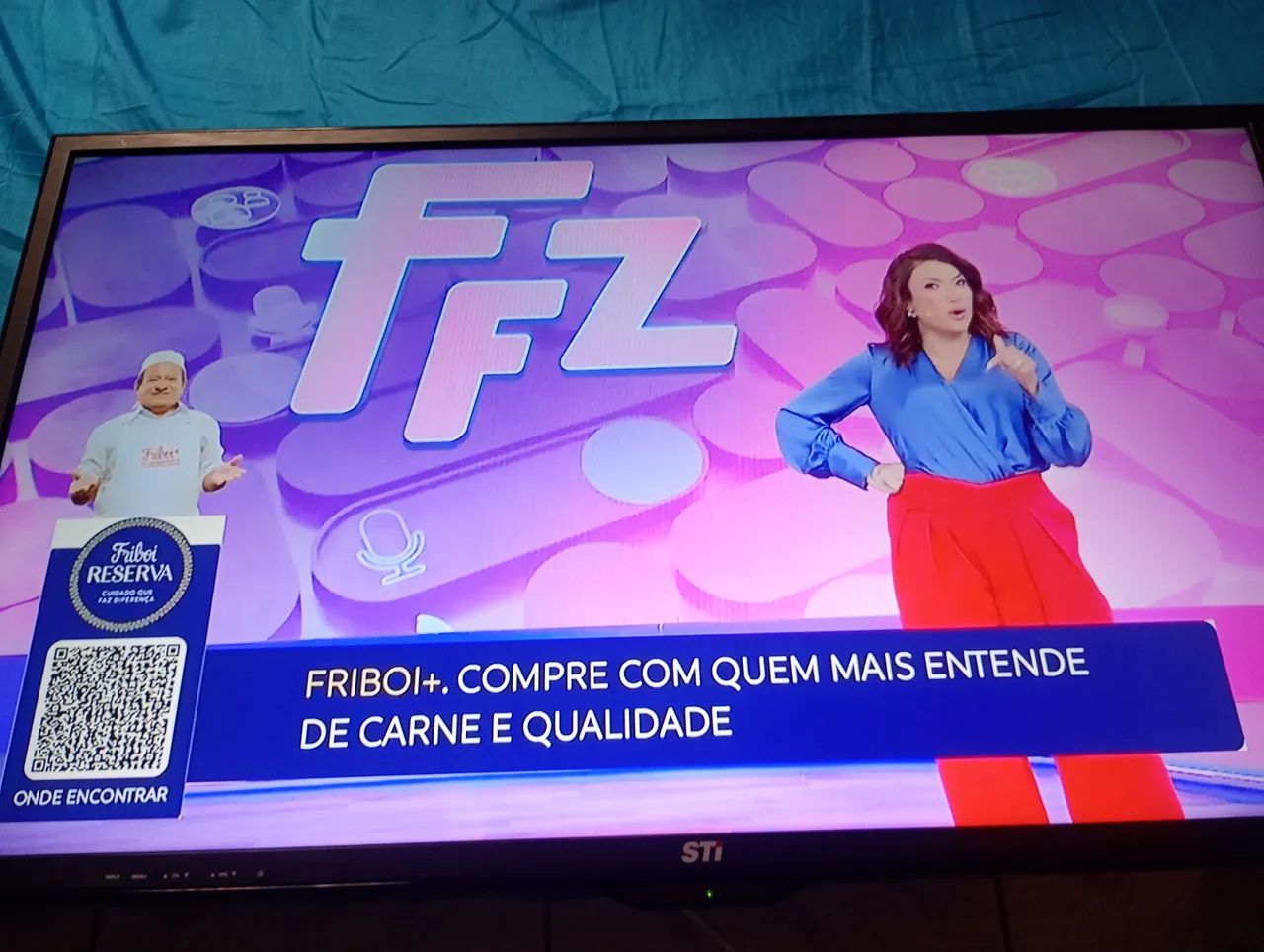 VENDO TV SEMP STI 40 POLEGADAS DIGITAL COM CONTROLE   