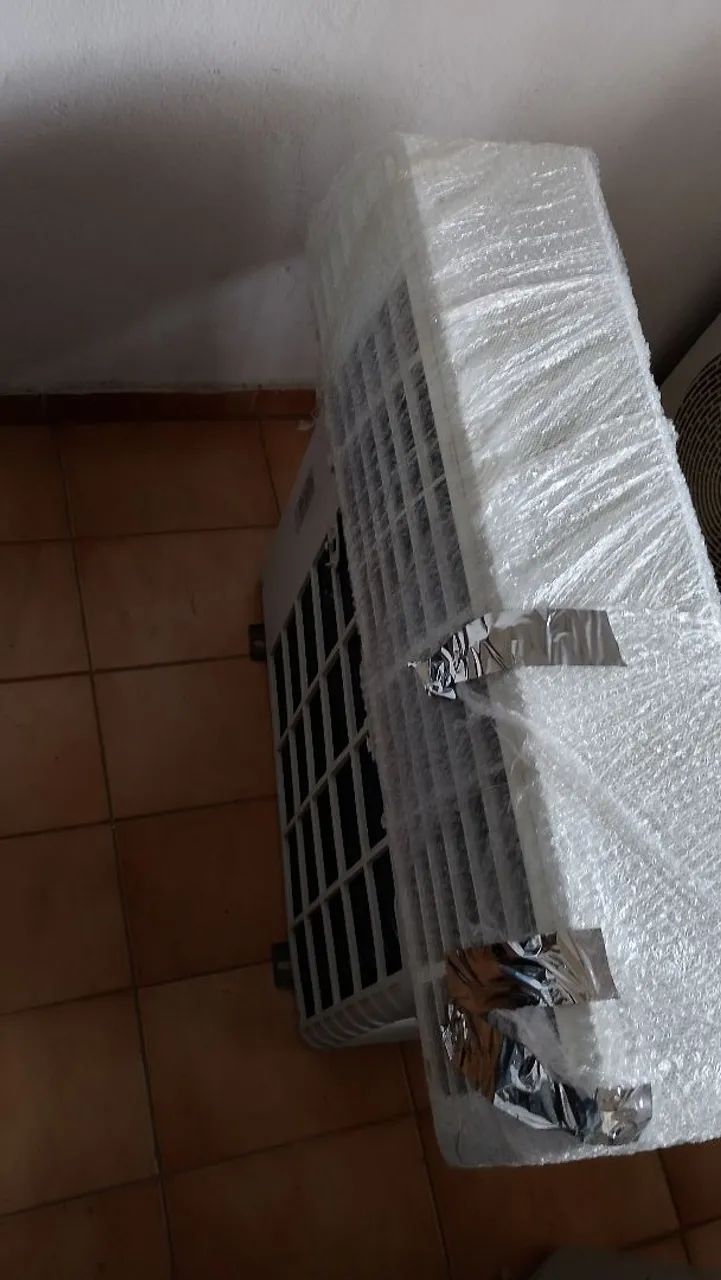 Ar condicionado bivolt Samsung windfrie  - Foto 4