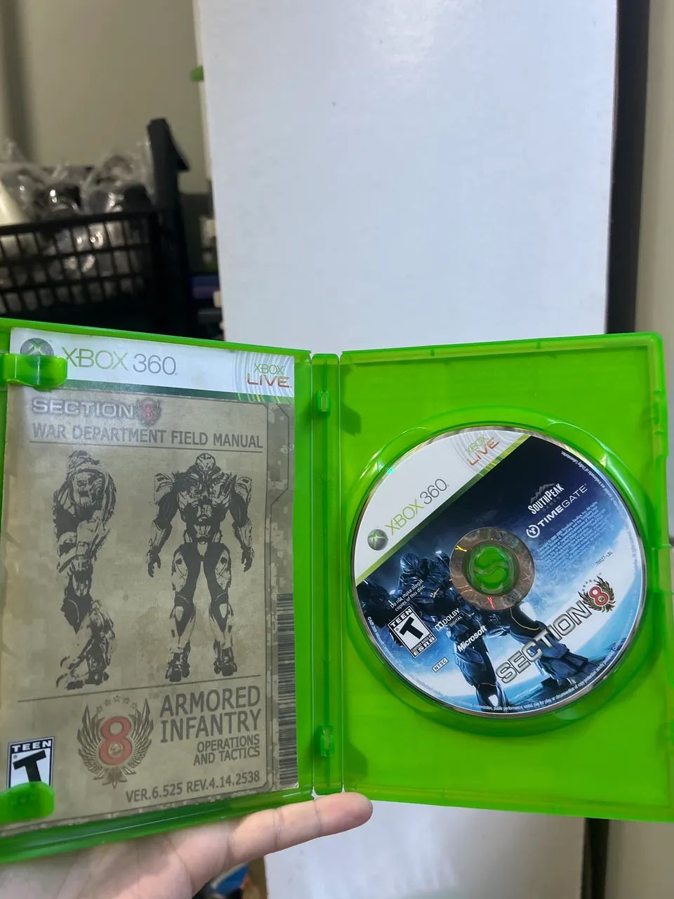 Section 8 Xbox 360 com manual  - Foto 3