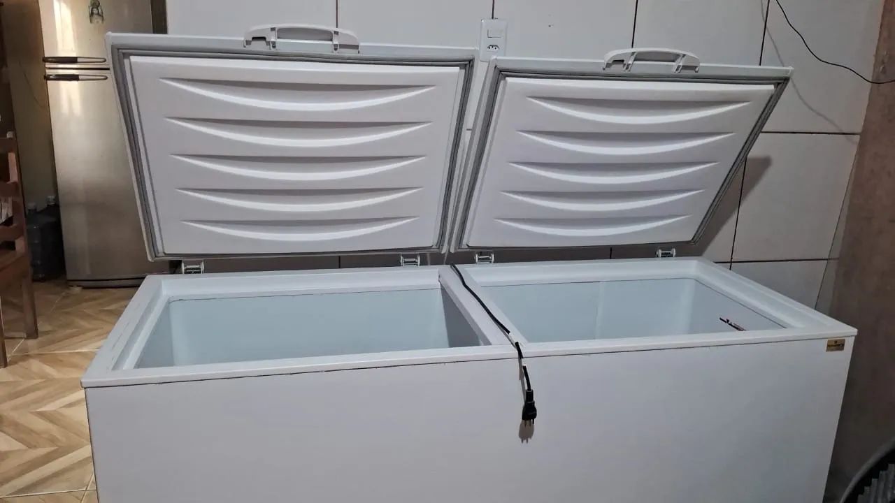 Freezer horizontal Gelopar 532L 