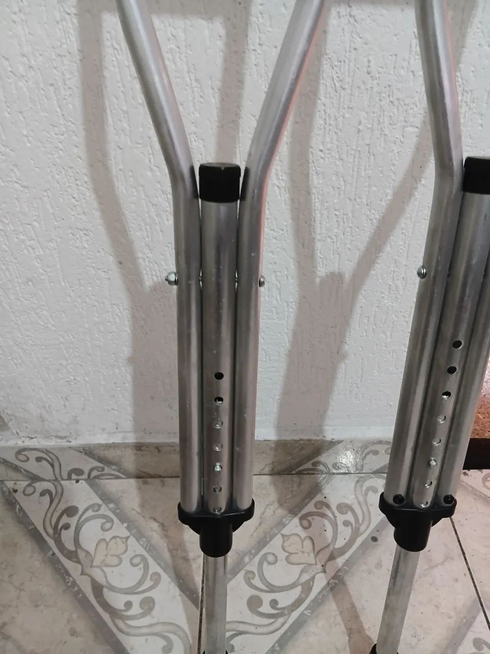 Vnd par muletas e Bota Ortopédica  - Foto 2