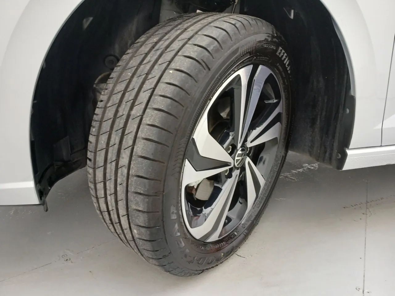 Volkswagen Virtus TSI 1.0 Flex 12V 4p Aut., foto 11 de 18