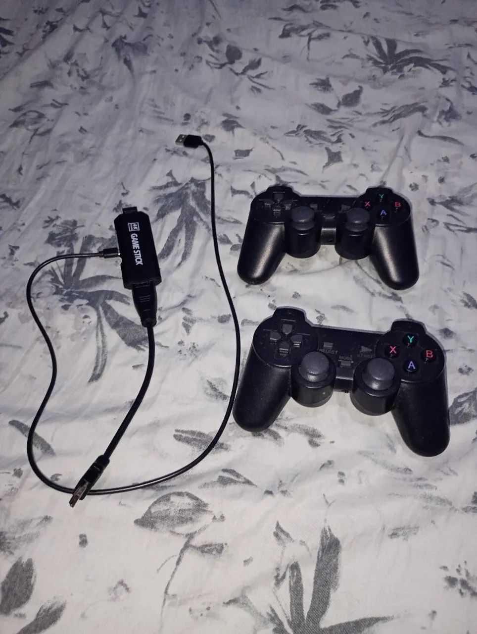 Game Stick + 2 controles 