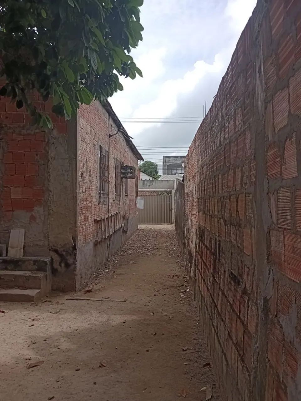 Vendo casa bem localizada.lugar privilegiado. - Foto 3