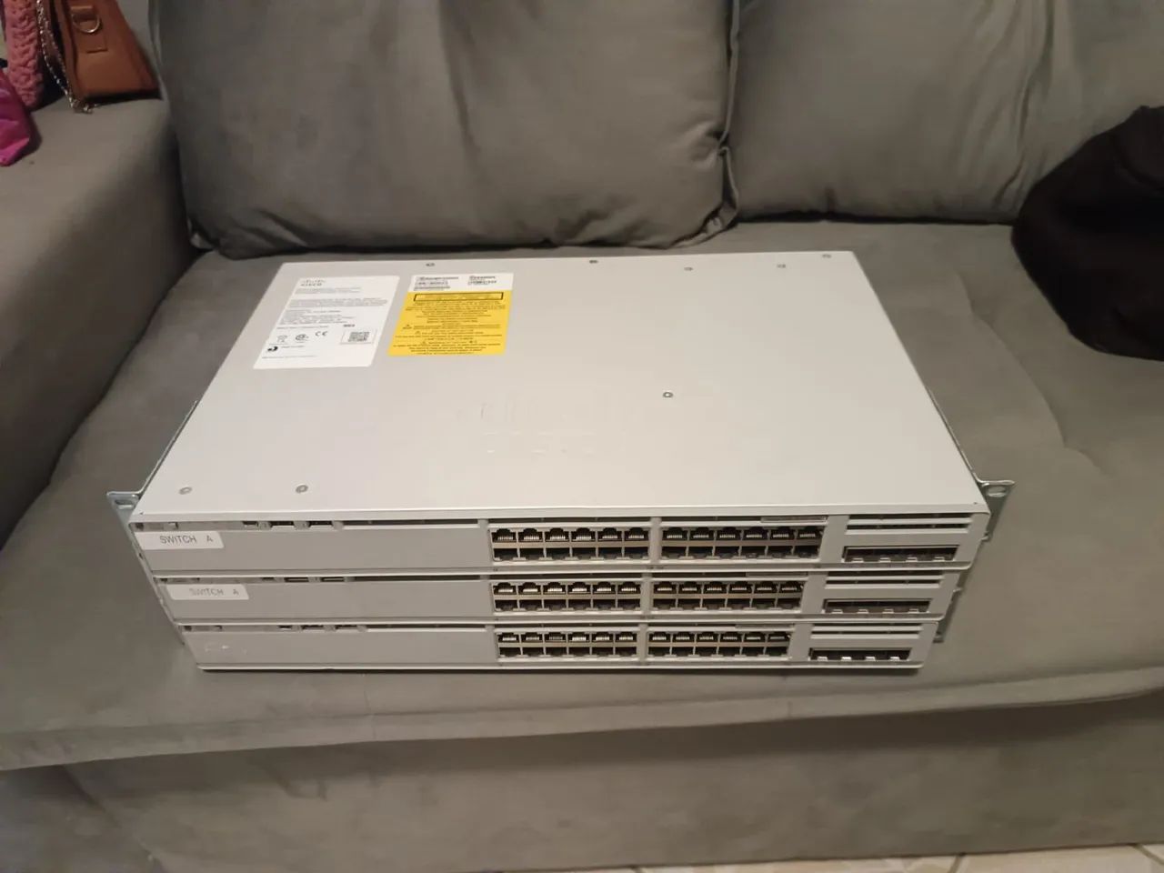 Switch cisco catalyst 9200l 24 portas - Foto 2