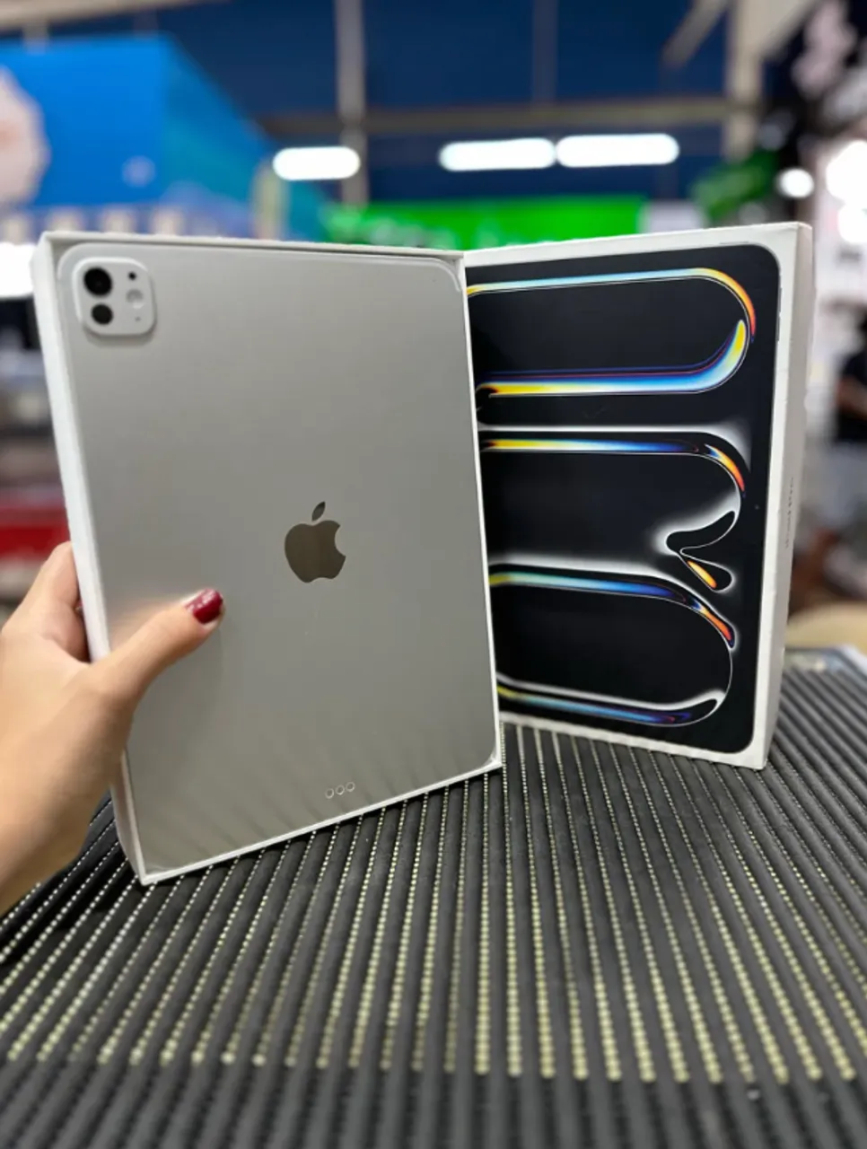 Ipad pro M5 13 polegadas 256gb wi-fi + cellular LOJA FÍSICA novo