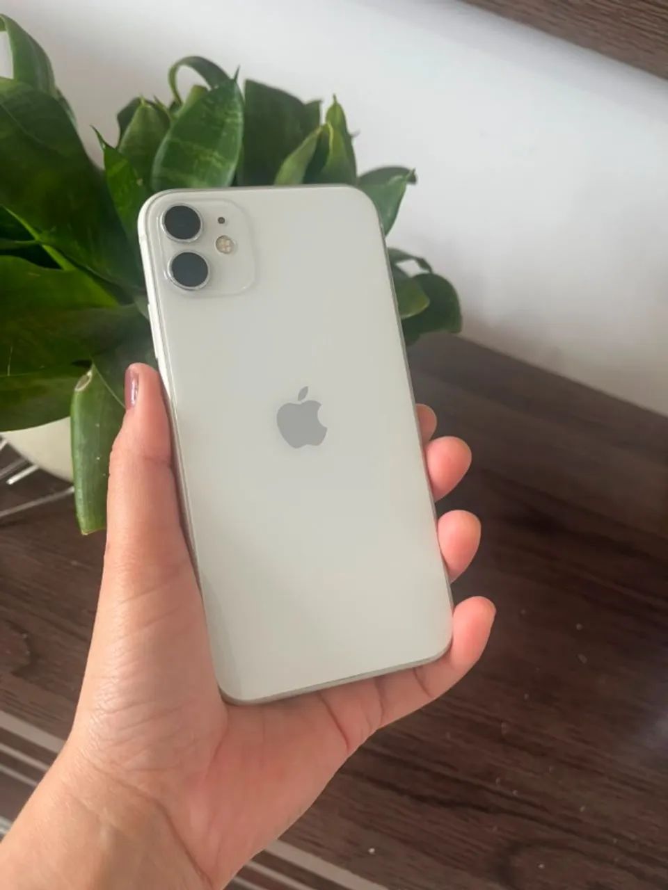 Vendo iPhone 11 - 128GB - Bateria 75%