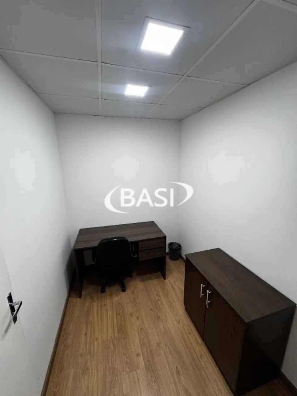 SALA COMERCIAL MOBILIADA NO CENTRO CÍVICO PARA ATÉ 1 PESSOAS - Foto 5